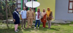 Dinas Kominfo Buru melakukan Pemantauan Bantuan Akses Internet Kementrian Kominfo  RI Melalui Baktikominfo Pada Kecamatan Waeapo dan Kecamatan Waelata.